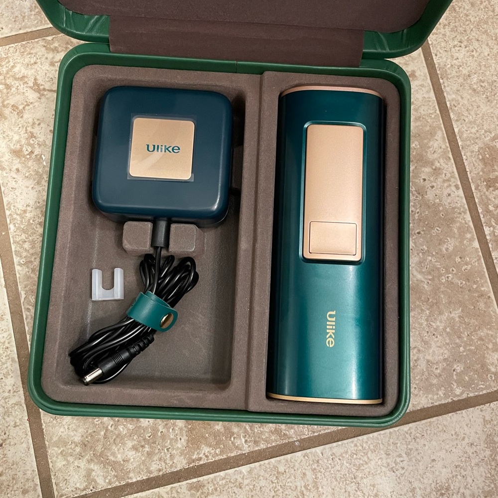 Ulike Sapphire Air+ IPL Hair Removal Handset - Green Very Lightly Used LIKE NEW!